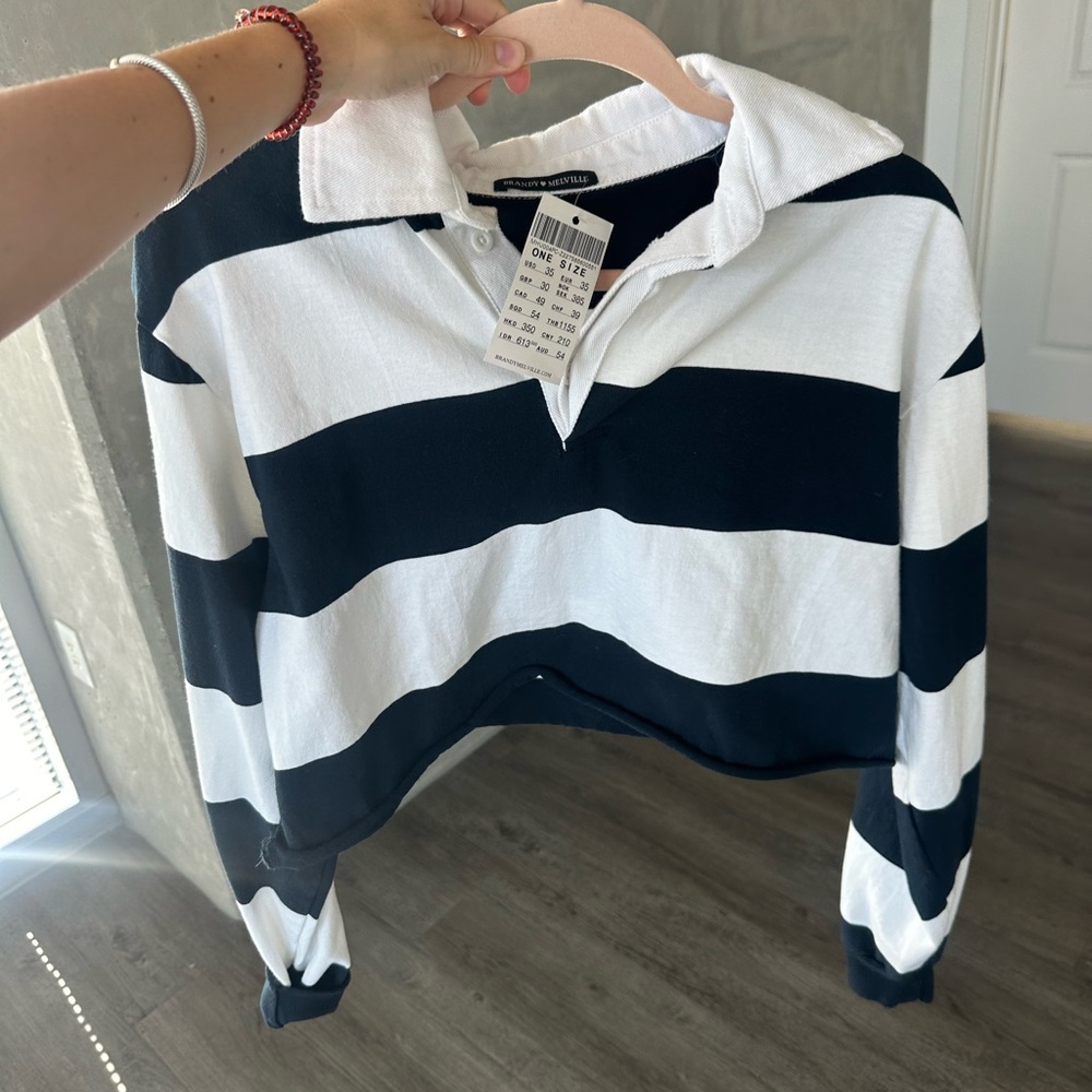 Brandy Melville Black and White V-Neck Sweater